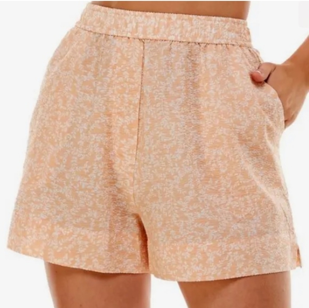 WAYF NAIMA shorts NWT elastic High  waist with pockets sz.S Dainty Floral Print